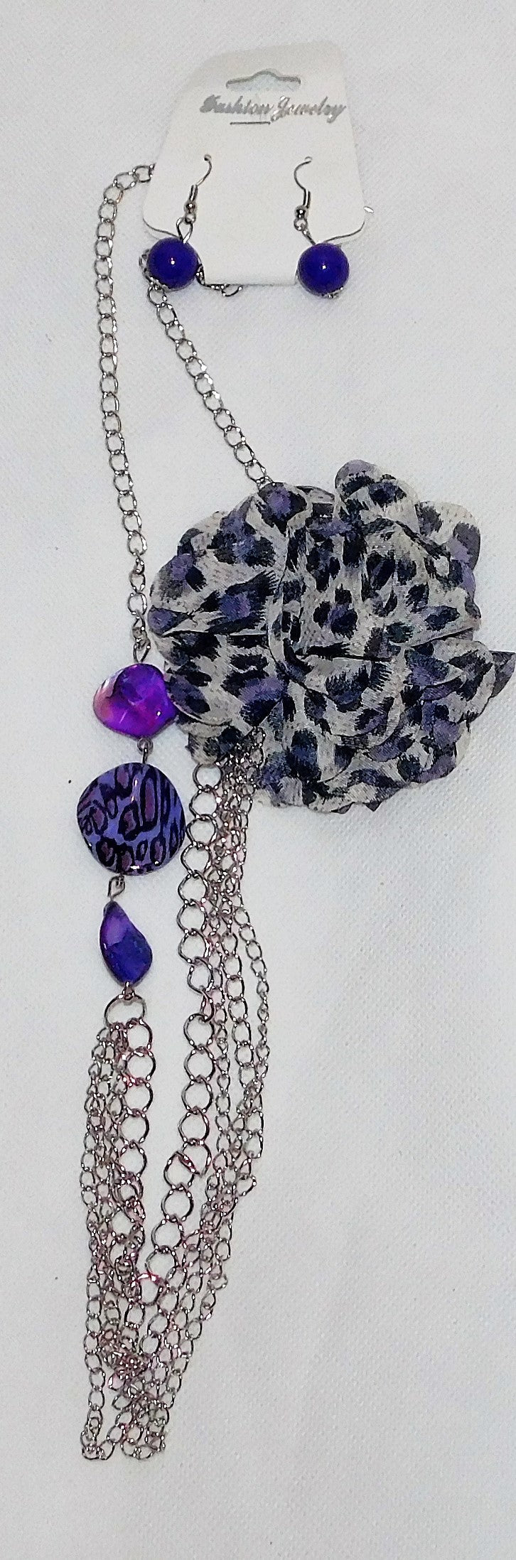Flower chain necklace - A Purple Box Co.