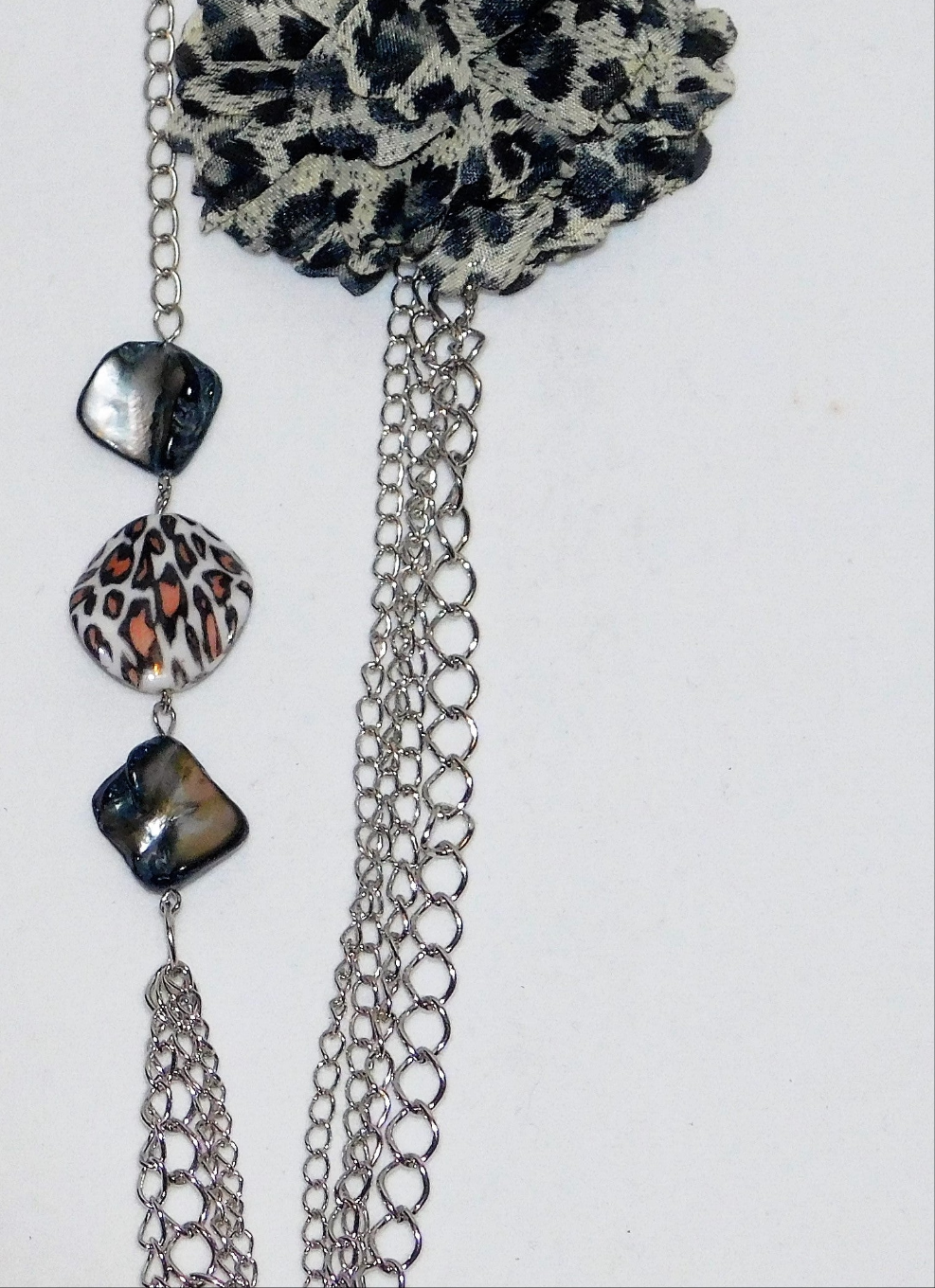 Flower chain necklace